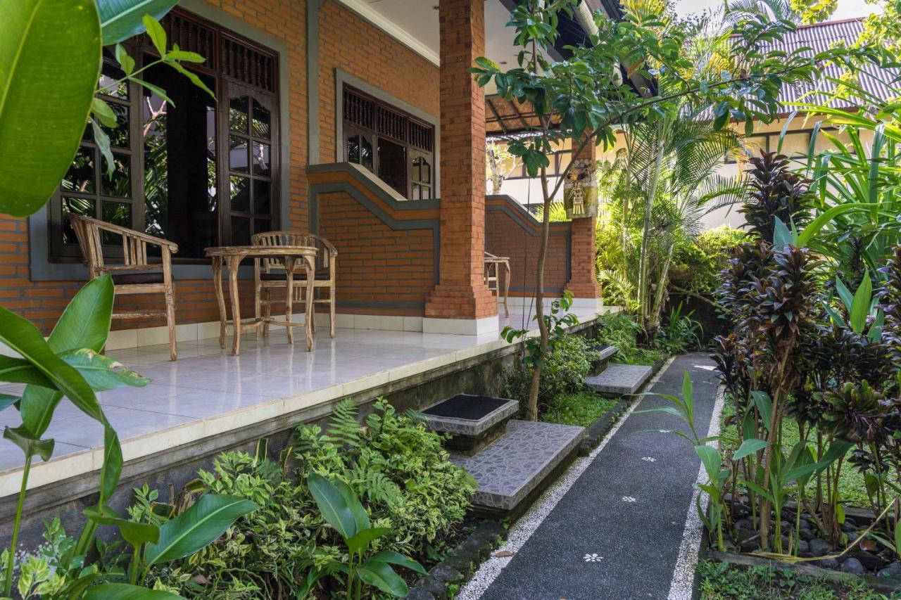 Adi Santia Bungalows Ubud Kültér fotó